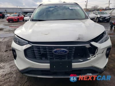 Piąte zdjęcie samochodu w środku: 2025 FORD ESCAPE PLATINUM VIN:1FMCU9JAXSUB65770 - miniatura