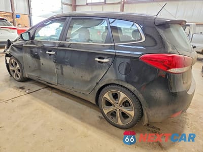 Drugie zdjęcie samochodu z przodu: 2016 KIA RONDO VIN:KNAHU8A35G7134273 - miniatura