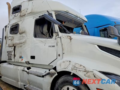 Zdjęcie 9 z 10 samochodu: 2022 VOLVO VN VNL VIN:4V4NC9EH7NN296925 - miniatura