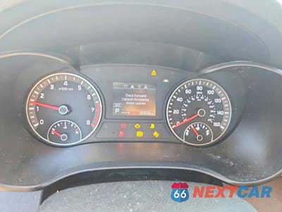 Zdjęcie 9 z 12 samochodu: 2019 KIA OPTIMA LX VIN:5XXGT4L39KG301371 - miniatura