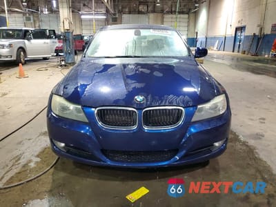 Piąte zdjęcie samochodu w środku: 2011 BMW 328 XI VIN:WBAPK7C56BF082449 - miniatura