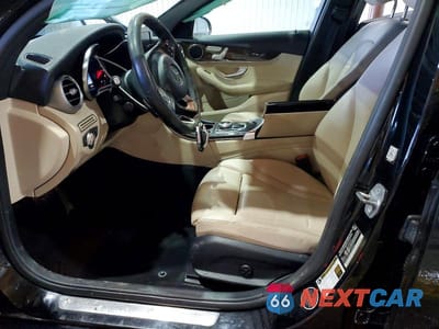 Zdjęcie 7 z 12 samochodu: 2018 MERCEDES-BENZ C 300 VIN:55SWF4JBXJU258365 - miniatura