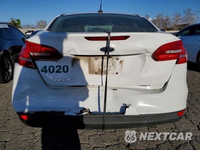 Zdjęcie 6 z 11 samochodu: 2018 FORD FOCUS S VIN:1FADP3E22JL242416 - miniatura