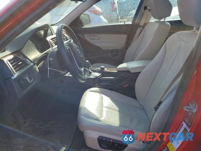 Zdjęcie 7 z 12 samochodu: 2015 BMW 328 XI VIN:WBA3B3C55FJ984228 - miniatura