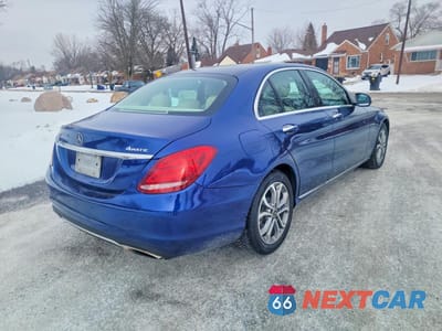 Czwarte zdjęcie samochodu z boku: 2018 MERCEDES-BENZ C 300 4MATIC VIN:55SWF4KB2JU260741 - miniatura