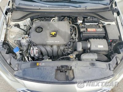 Zdjęcie 11 z 12 samochodu: 2017 HYUNDAI ELANTRA SE VIN:5NPD74LF8HH172604 - miniatura