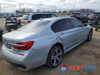 Trzecie zdjęcie samochodu z tyłu: 2019 BMW 740 I VIN:WBA7E2C56KB217513 - miniatura