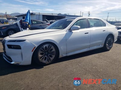 2025 BMW I7 EDRIVE50 WBY43EJ02SCT41887 - główne zdjęcie licytacji z USA - miniatura