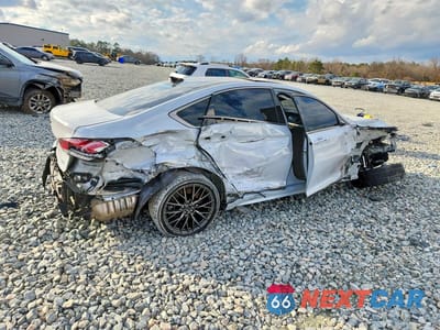 Trzecie zdjęcie samochodu z tyłu: 2019 GENESIS G80 BASE VIN:KMTFN4JB1KU325546 - miniatura