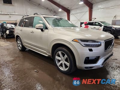Czwarte zdjęcie samochodu z boku: 2016 VOLVO XC90 T8 VIN:YV4BC0PK2G1081107 - miniatura