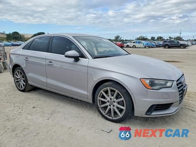 Czwarte zdjęcie samochodu z boku: 2015 AUDI A3 PREMIUM PLUS VIN:WAUEFGFF3F1084811 - miniatura