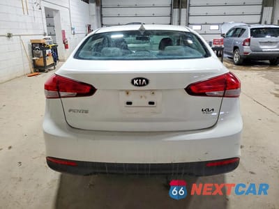 Zdjęcie 6 z 12 samochodu: 2018 KIA FORTE LX VIN:3KPFK4A72JE245186 - miniatura