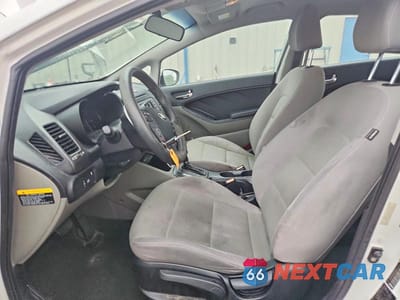 Zdjęcie 7 z 12 samochodu: 2014 KIA FORTE LX VIN:KNAFX4A67E5232912 - miniatura