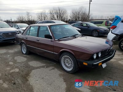 Czwarte zdjęcie samochodu z boku: 1985 BMW 528 E AUTOMATIC VIN:WBADK8304F9549918 - miniatura