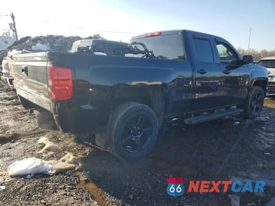 Trzecie zdjęcie samochodu z tyłu: 2018 CHEVROLET SILVERADO K1500 CUSTOM VIN:1GCVKPEC0JZ194795 - miniatura