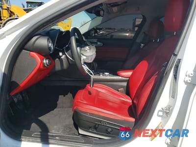 Zdjęcie 7 z 12 samochodu: 2020 ALFA ROMEO GIULIA VIN:ZARFAMAN6L7630857 - miniatura