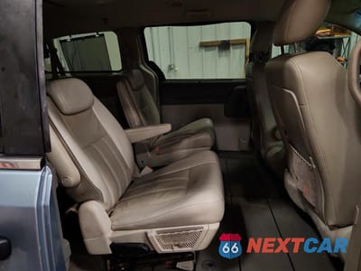 Zdjęcie 10 z 12 samochodu: 2009 CHRYSLER TOWN & COUNTRY TOURING VIN:2A8HR54159R596730 - miniatura