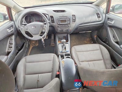 Zdjęcie 8 z 12 samochodu: 2017 KIA FORTE LX VIN:3KPFK4A79HE030558 - miniatura