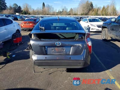 Zdjęcie 6 z 11 samochodu: 2017 TOYOTA PRIUS VIN:JTDKARFU3H3043701 - miniatura