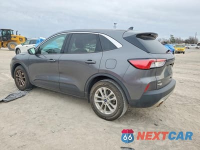 Drugie zdjęcie samochodu z przodu: 2021 FORD ESCAPE SE VIN:1FMCU0G60MUB17289 - miniatura