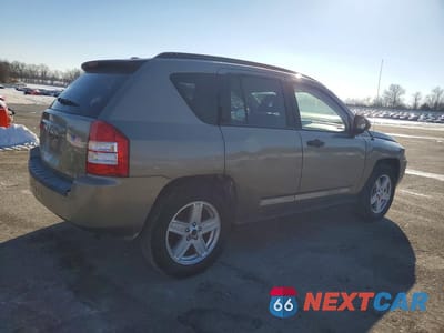 Trzecie zdjęcie samochodu z tyłu: 2007 JEEP COMPASS VIN:1J8FF47W17D385669 - miniatura