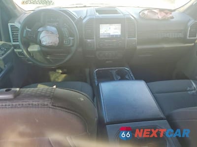 Zdjęcie 8 z 11 samochodu: 2022 FORD F350 SUPER DUTY VIN:1FT8W3DT6NEC57102 - miniatura