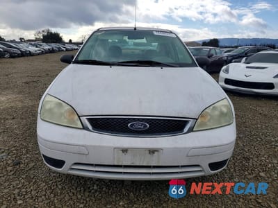 Piąte zdjęcie samochodu w środku: 2007 FORD FOCUS ZX4 VIN:1FAHP34N07W232889 - miniatura