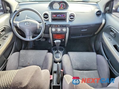 Zdjęcie 8 z 12 samochodu: 2005 SCION XA BASE VIN:JTKKT604250092492 - miniatura