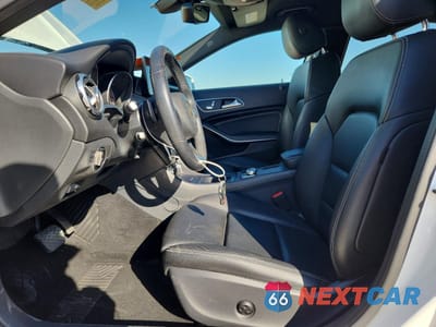 Zdjęcie 7 z 15 samochodu: 2019 MERCEDES-BENZ GLA 250 VIN:WDCTG4EB0KU005280 - miniatura