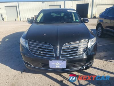 Piąte zdjęcie samochodu w środku: 2019 LINCOLN MKT VIN:2LMHJ5AT0KBL03349 - miniatura