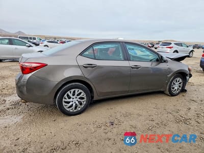 Trzecie zdjęcie samochodu z tyłu: 2018 TOYOTA COROLLA VIN:2T1BURHE9JC001494 - miniatura