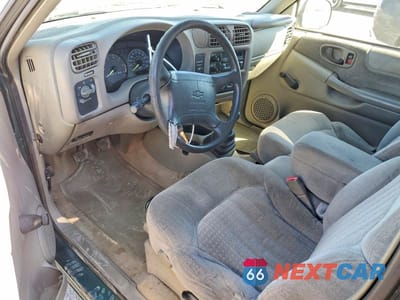 Zdjęcie 8 z 12 samochodu: 1998 CHEVROLET S TRUCK S10 VIN:1GCCS1447WK187230 - miniatura