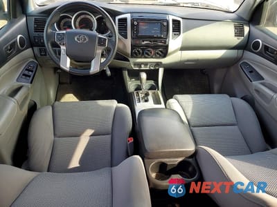 Zdjęcie 8 z 13 samochodu: 2014 TOYOTA TACOMA DOUBLE CAB VIN:3TMJU4GN8EM161945 - miniatura