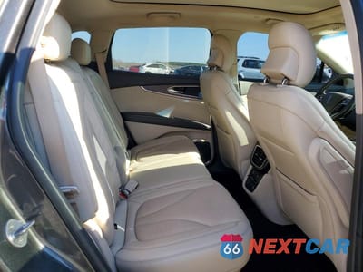 Zdjęcie 11 z 14 samochodu: 2019 LINCOLN NAUTILUS RESERVE VIN:2LMPJ6L92KBL53589 - miniatura