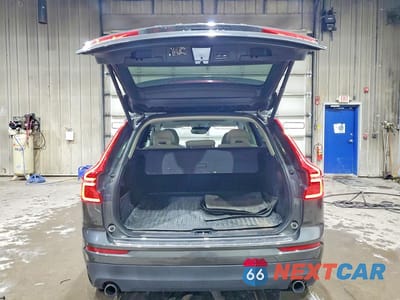 Zdjęcie 6 z 12 samochodu: 2019 VOLVO XC60 T5 VIN:LYV102RK8KB187126 - miniatura