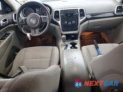 Zdjęcie 8 z 12 samochodu: 2011 JEEP GRAND CHEROKEE LAREDO VIN:1J4RR4GGXBC524047 - miniatura