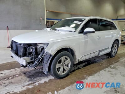 2017 AUDI Q7 PREMIUM WA1AHAF7XHD050846 - główne zdjęcie licytacji z USA - miniatura