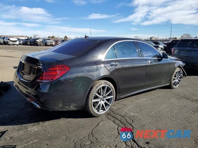 Trzecie zdjęcie samochodu z tyłu: 2018 MERCEDES-BENZ S 560 4MATIC VIN:WDDUG8GB0JA405389 - miniatura