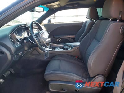 Zdjęcie 7 z 11 samochodu: 2016 DODGE CHALLENGER SXT VIN:2C3CDZAG3GH113596 - miniatura