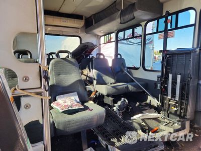 Zdjęcie 6 z 10 samochodu: 2013 FORD E450 SHUTTLE BUS VIN:1FDFE4FS5DDB16221 - miniatura