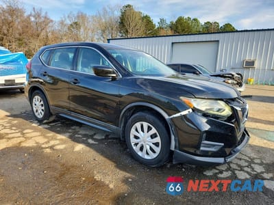 Czwarte zdjęcie samochodu z boku: 2019 NISSAN ROGUE S VIN:5N1AT2MT4KC781212 - miniatura