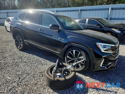 Czwarte zdjęcie samochodu z boku: 2024 VOLKSWAGEN ATLAS SEL PREMIUM R-LINE VIN:1V2FR2CA6RC588447 - miniatura