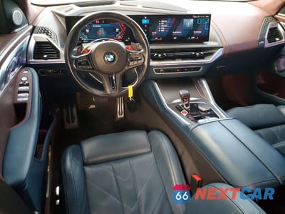 Zdjęcie 8 z 13 samochodu: 2023 BMW XM VIN:5YM23CS08P9S58553 - miniatura