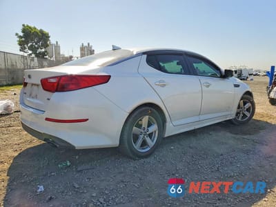 Trzecie zdjęcie samochodu z tyłu: 2014 KIA OPTIMA LX VIN:5XXGM4A7XEG303315 - miniatura