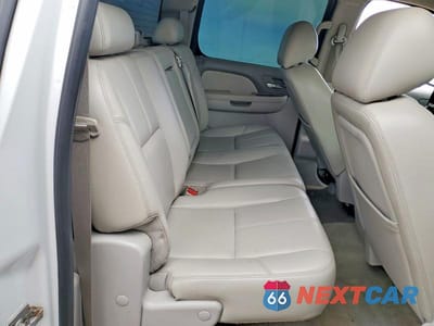 Zdjęcie 10 z 11 samochodu: 2010 CHEVROLET SILVERADO K1500 LTZ VIN:3GCRKTE38AG235586 - miniatura