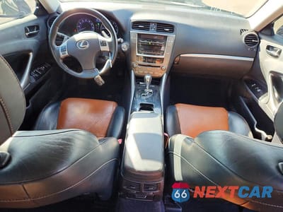 Zdjęcie 8 z 11 samochodu: 2013 LEXUS IS 250 BASE VIN:JTHBF5C27D5188766 - miniatura