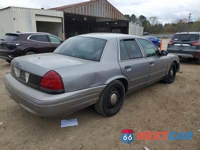 Trzecie zdjęcie samochodu z tyłu: 2006 FORD CROWN VICTORIA POLICE INTERCEPTOR VIN:2FAHP71W26X120635 - miniatura