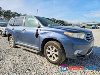 Czwarte zdjęcie samochodu z boku: 2013 TOYOTA HIGHLANDER SE VIN:5TDZK3EH3DS137356 - miniatura