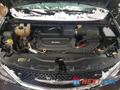 Zdjęcie 12 z 12 samochodu: 2017 CHRYSLER PACIFICA TOURING L VIN:2C4RC1BG4HR654144 - miniatura