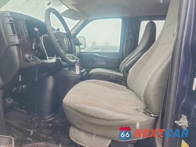 Zdjęcie 7 z 12 samochodu: 2011 CHEVROLET EXPRESS G1500 LS VIN:1GNSGBF44B1169517 - miniatura